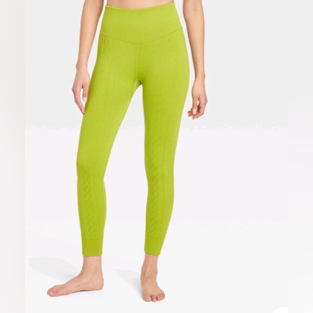 Woman’s JoyLab high rise leggings.